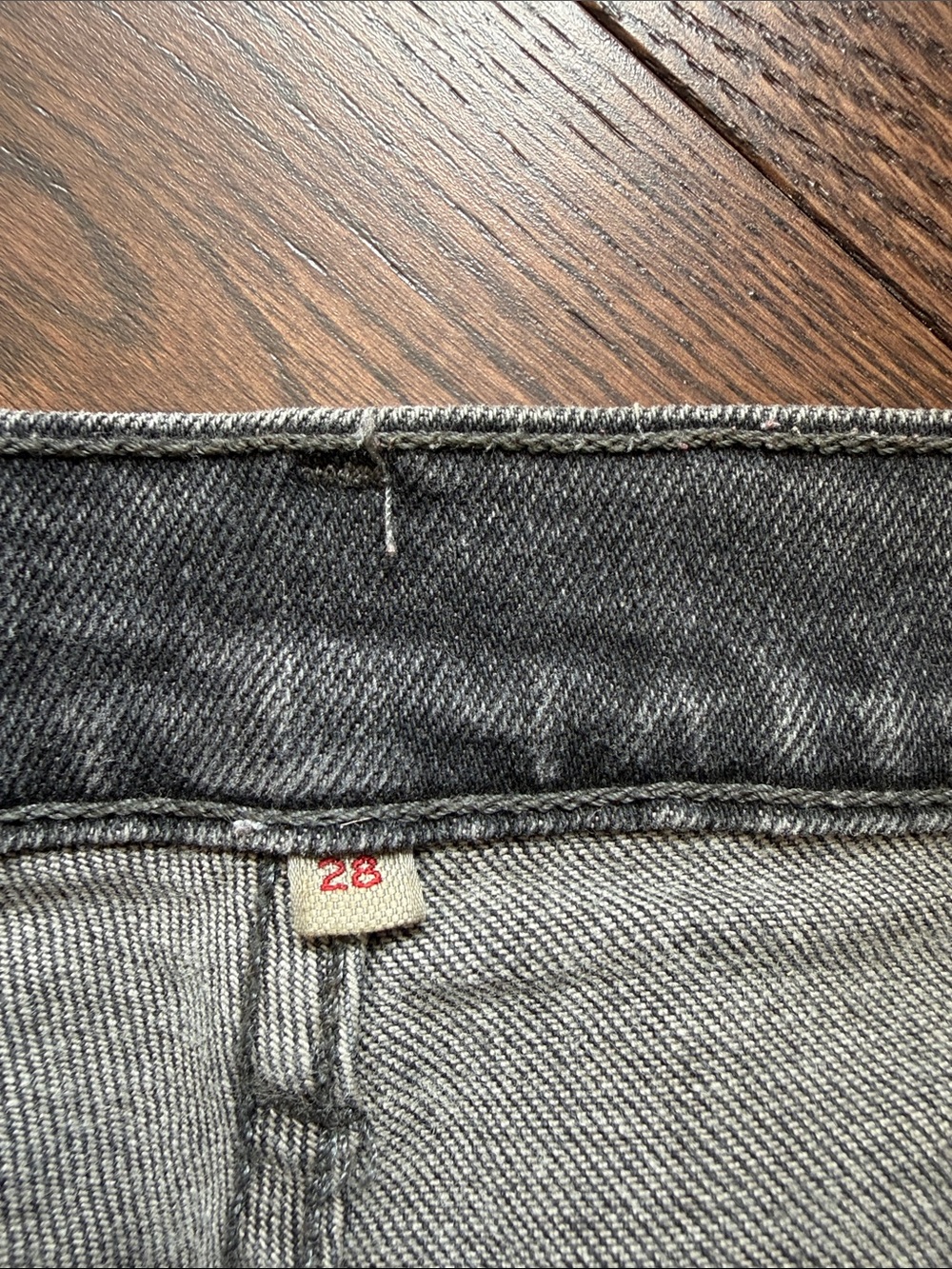 Levi's Black High-Rise Button-Fly Rolled Hem Jean Shorts - Picture 2 of 5